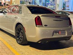 کرایسلەر 300